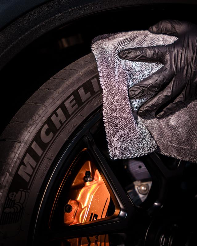 YumCars - Wheel & Tyre Towel